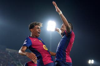 Barcelona stormed to a 4-0 win against Dortmund in their first leg